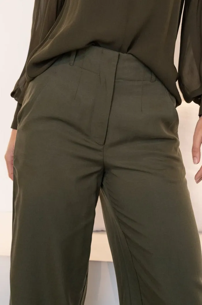 ALTER EGO TAILORED PANT - Olive