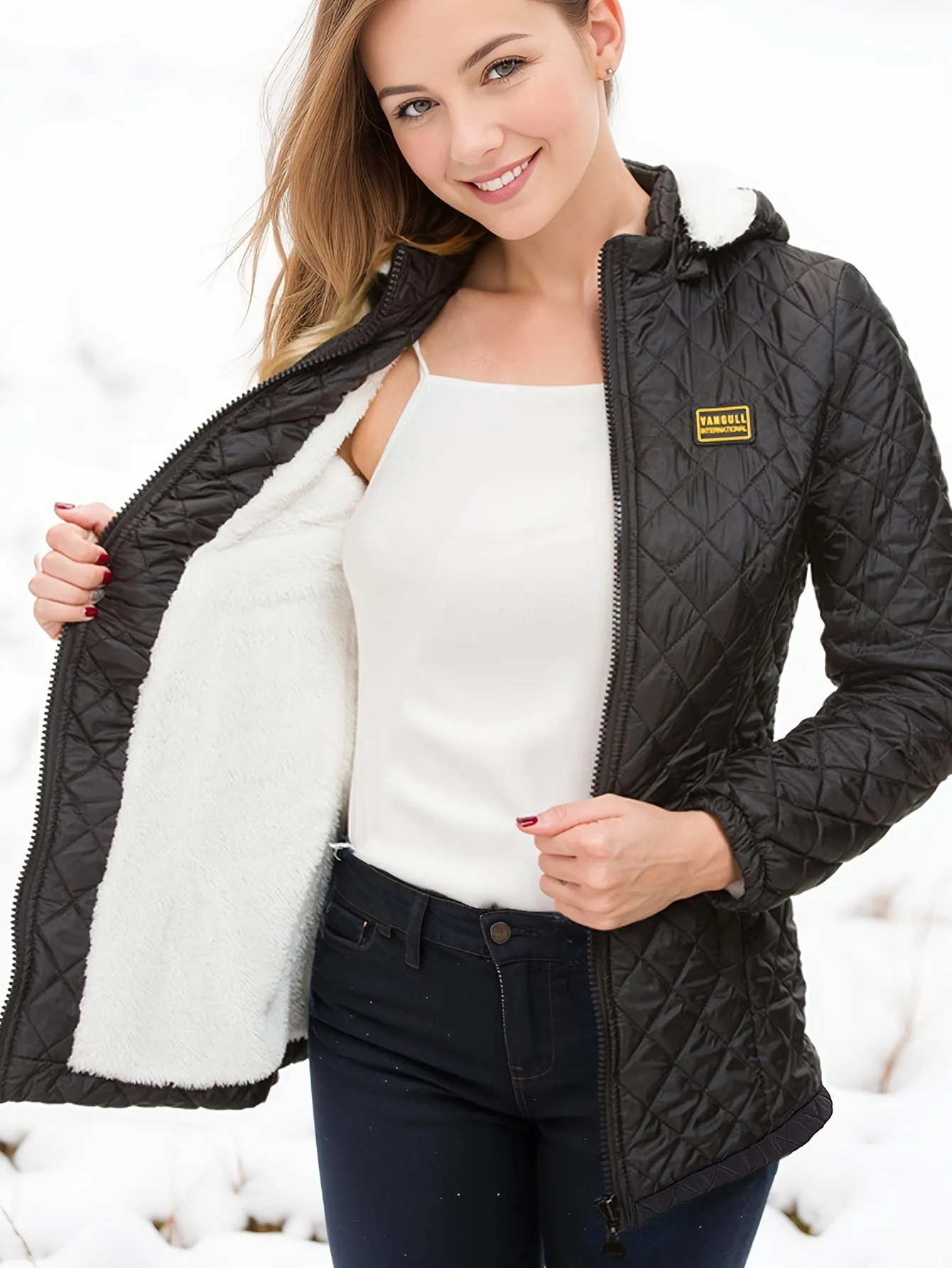 Women's Thermal Quilted Jacket - Fleece Lined, Zip Up, Long Sleeve, Hooded, Casual Outerwear for Fall and Winter, Quilted Coat for Cold Weather